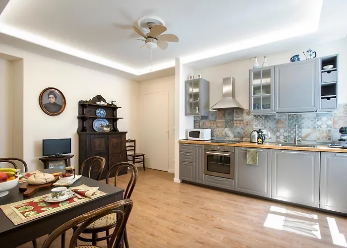 Elegante Grande Con 4 Stanze - Vaticano E Centro