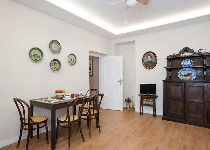 Elegante Grande Con 4 Stanze - Vaticano E Centro Roma